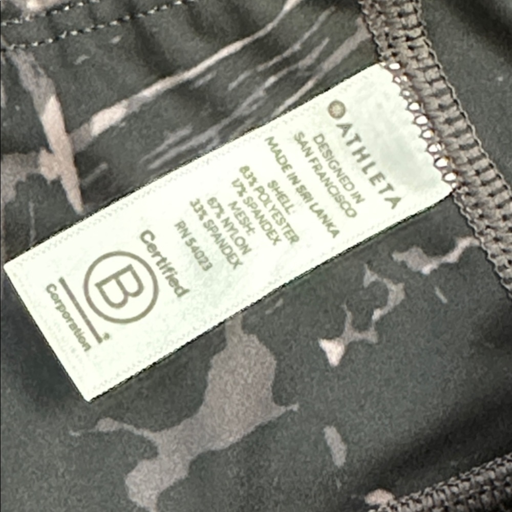 Athleta Velocity Stash Pocket Marble 7/8 Tight Black Marble Print Size Large - Picture 7 of 9